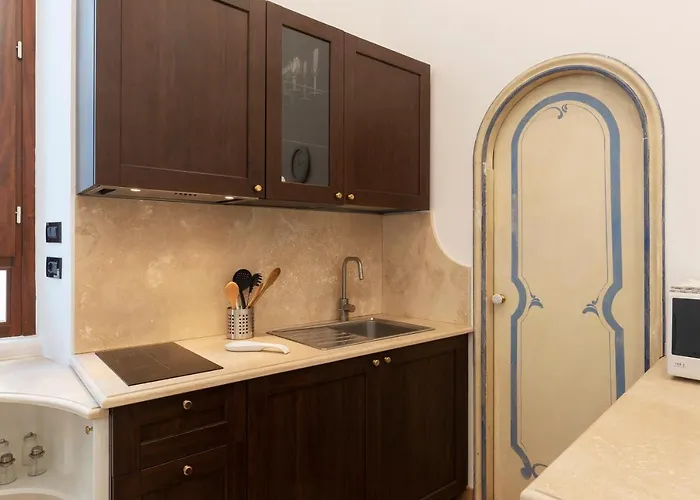 Apartment Guesthost - Piazza Di Spagna Elegant *