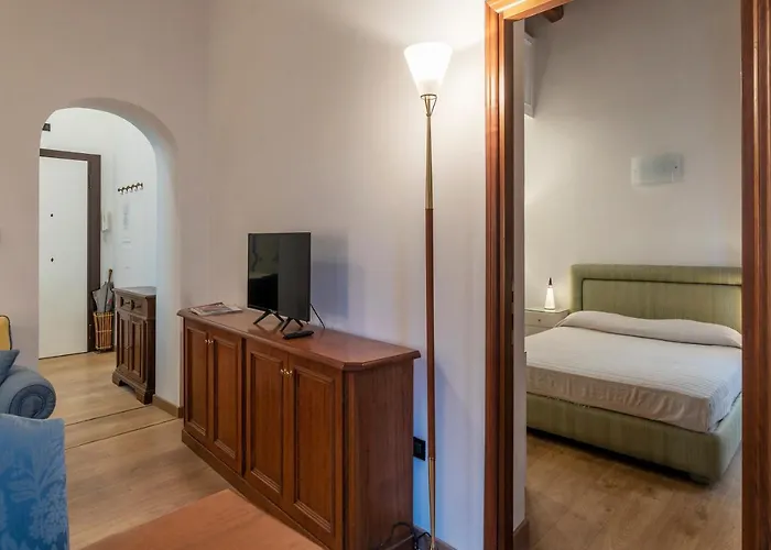 Guesthost - Piazza Di Spagna Elegant Apartment *