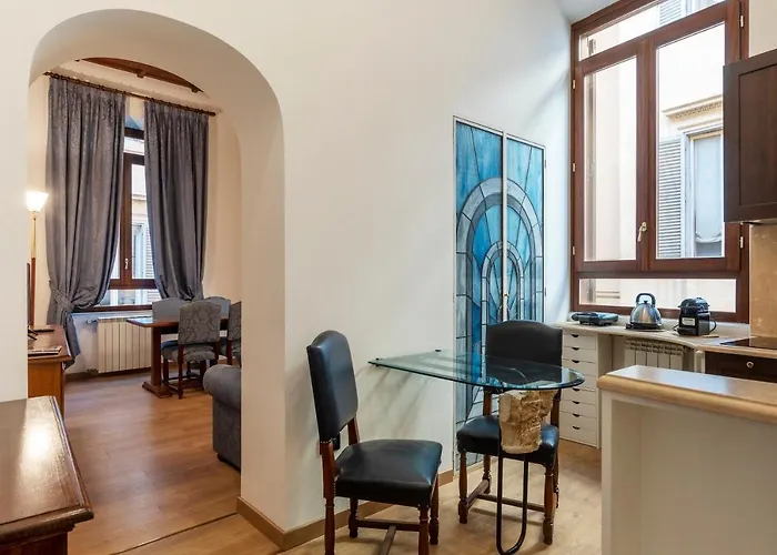 Apartment Guesthost - Piazza Di Spagna Elegant Rom